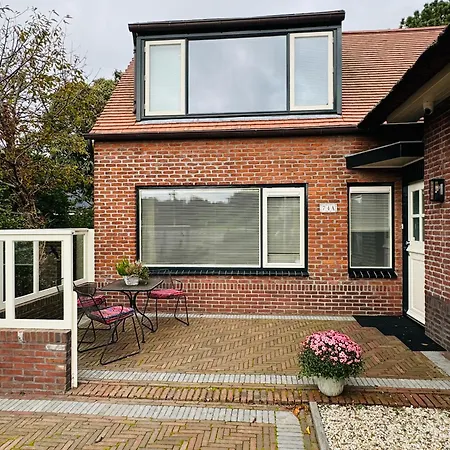 Vakantiewoning 'de Fem' Apartment Noordwijk