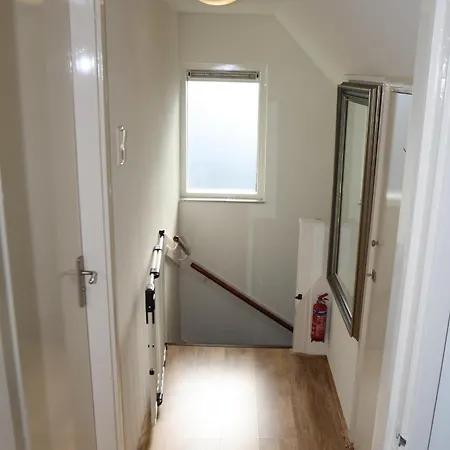 Vakantiewoning 'de Fem' شقة *